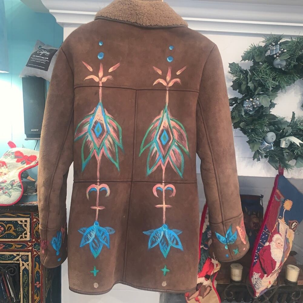 Unique VINTAGE 80's HANDPAINTED SHEEPSKIN SHEARLING Jacket from U.K. - Picture 2 of 10